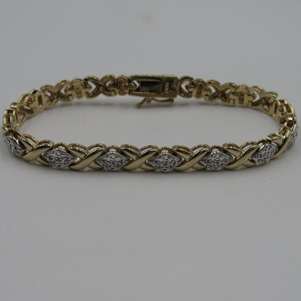7.5" Sterling Silver X Pattern Diamond Bracelet